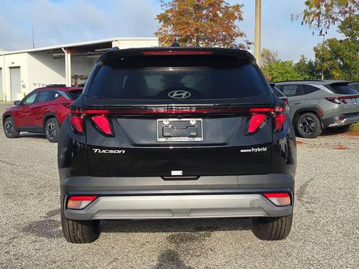 Ash Black 2026 Hyundai TUCSON Hybrid SEL