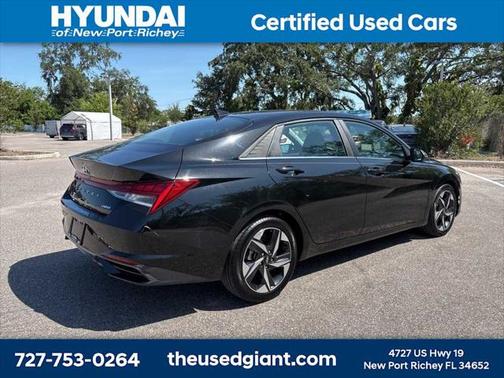 2023 Hyundai ELANTRA Limited