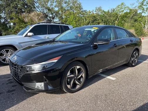 2023 Hyundai ELANTRA Limited