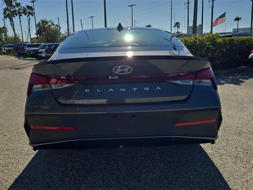 2026 Hyundai ELANTRA Sport
