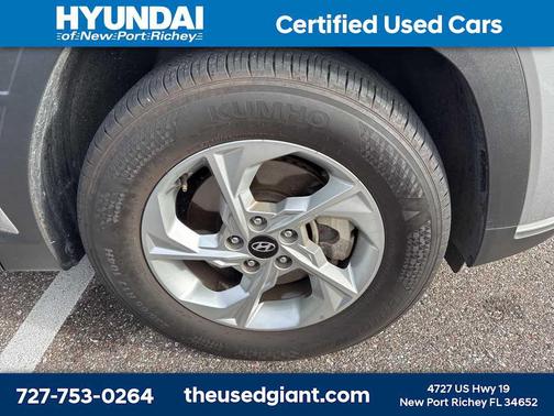 2024 Hyundai TUCSON SE
