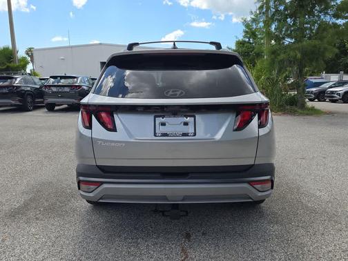 Shimmering Silver 2026 Hyundai TUCSON SEL
