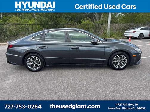 2022 Hyundai SONATA SEL