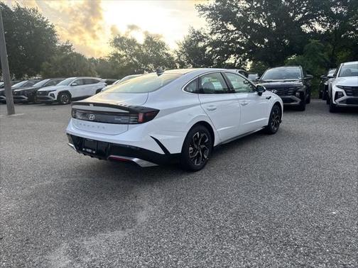 2025 Hyundai SONATA SEL