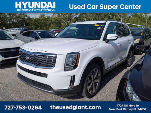 Glacial White Pearl 2021 Kia Telluride S