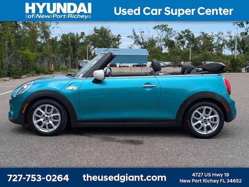 Caribbean Aqua Metallic 2020 MINI Convertible Cooper S