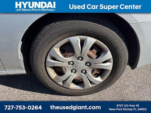 Quicksilver Metallic 2010 Hyundai ELANTRA GLS