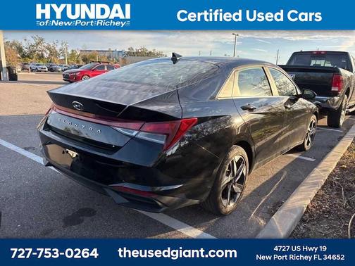 2023 Hyundai ELANTRA SEL