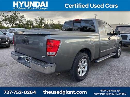 2013 Nissan Titan SV