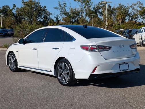 2019 Hyundai SONATA Hybrid Limited