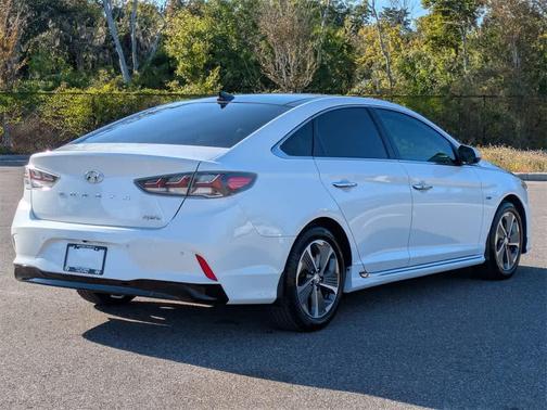 2019 Hyundai SONATA Hybrid Limited