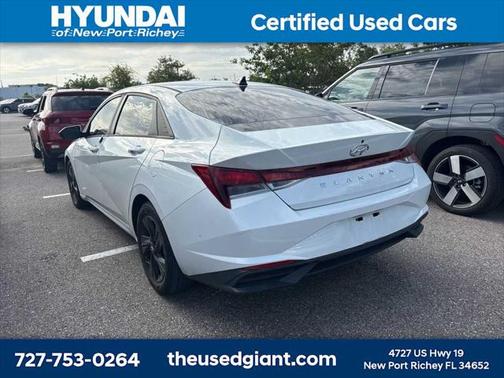 2021 Hyundai ELANTRA SEL
