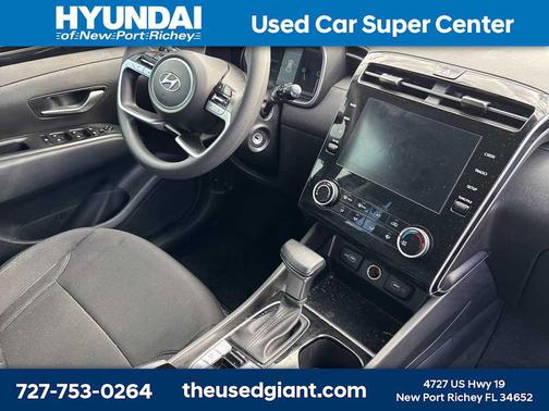 2024 Hyundai TUCSON SE