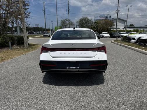 2025 Hyundai ELANTRA SEL