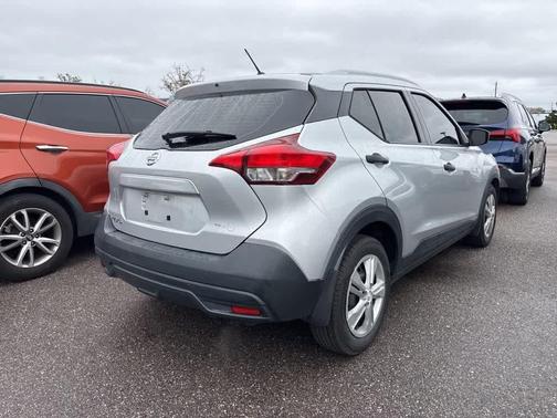 2018 Nissan Kicks S