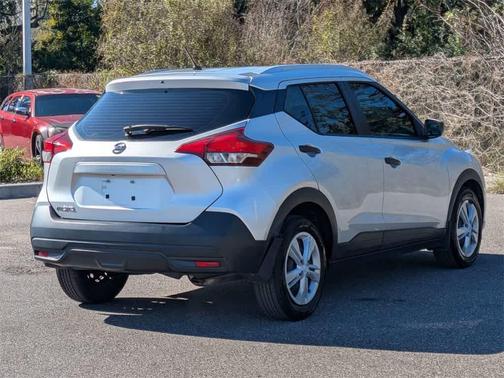 2018 Nissan Kicks S