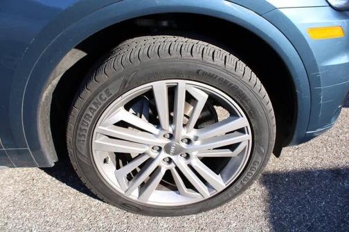 2018 Audi Q5 2.0T Premium Plus