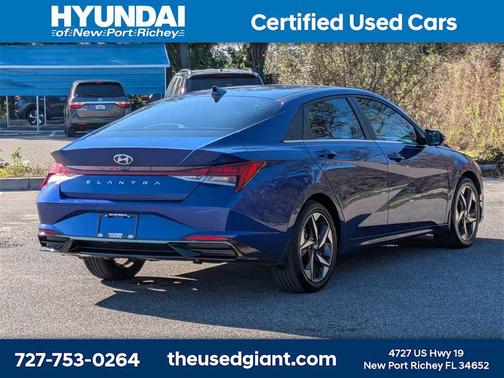 2022 Hyundai ELANTRA SEL