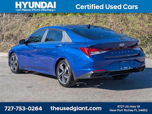 2022 Hyundai ELANTRA SEL