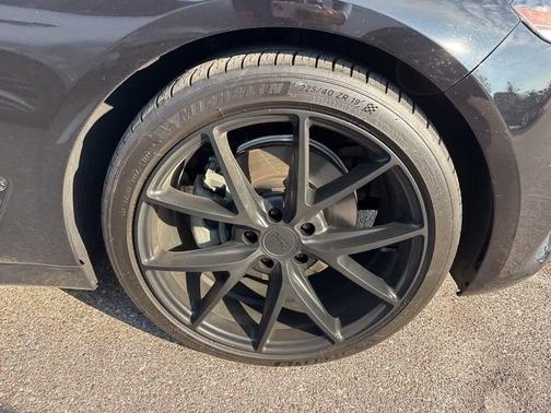 2023 Genesis G70 2.0T RWD