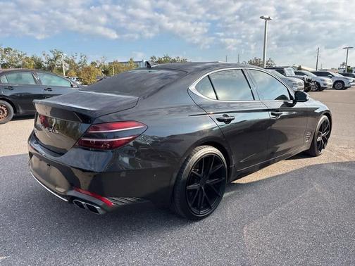2023 Genesis G70 2.0T RWD