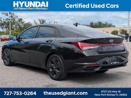 2021 Hyundai ELANTRA SEL