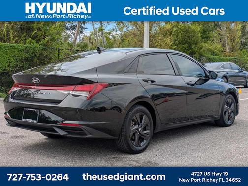 2021 Hyundai ELANTRA SEL