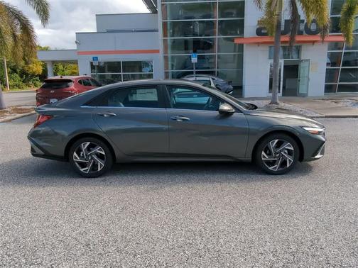 2026 Hyundai ELANTRA Limited