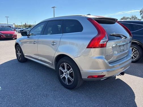 2015 Volvo XC60 T6 Platinum