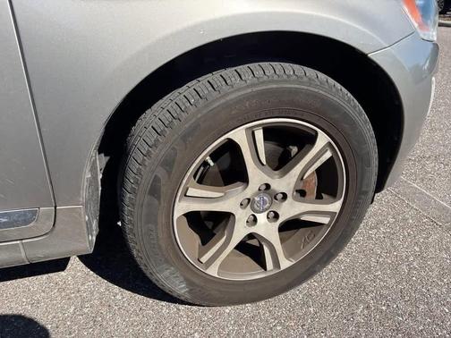 2015 Volvo XC60 T6 Platinum