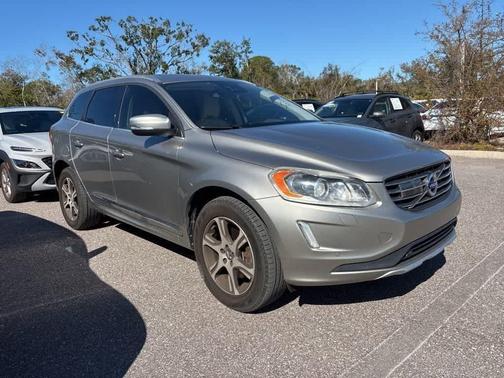 2015 Volvo XC60 T6 Platinum