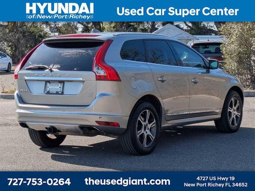 2015 Volvo XC60 T6 Platinum