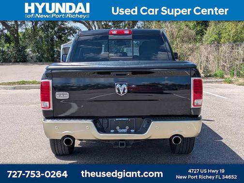 Brilliant Black Crystal Pearlcoat 2016 RAM 1500 Longhorn