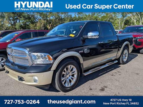 Brilliant Black Crystal Pearlcoat 2016 RAM 1500 Longhorn