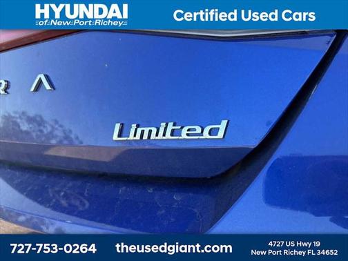 2023 Hyundai ELANTRA Limited