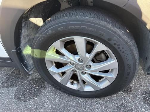 2020 Hyundai TUCSON SE