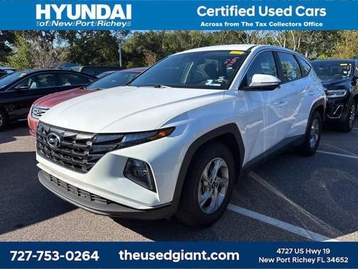 2022 Hyundai TUCSON SE