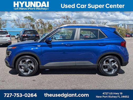 2023 Hyundai VENUE Limited