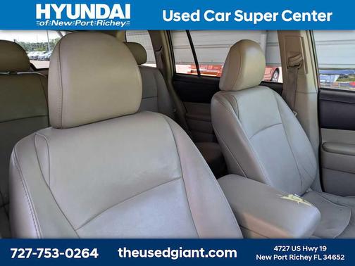 Blizzard Pearl 2011 Toyota Highlander SE