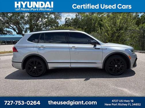 2022 Volkswagen Tiguan 2.0T SE R-Line Black