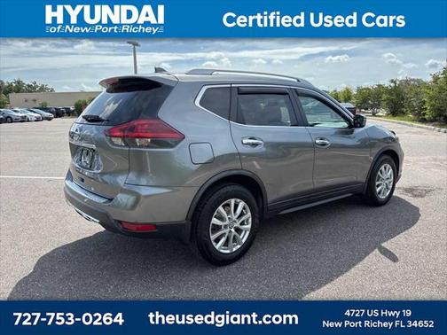 2018 Nissan Rogue SV