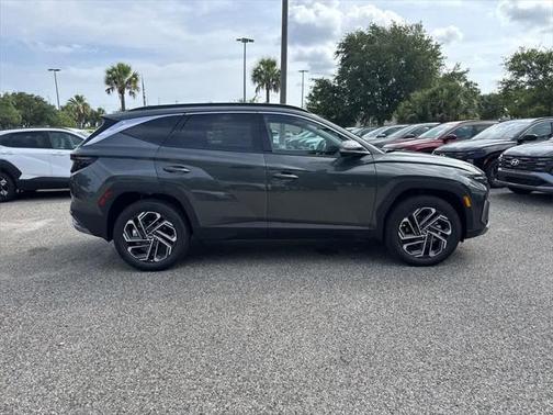 2025 Hyundai TUCSON Hybrid Limited