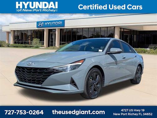 2022 Hyundai ELANTRA SEL