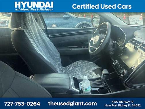 2022 Hyundai TUCSON SE