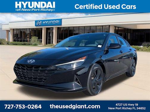 2023 Hyundai ELANTRA SEL