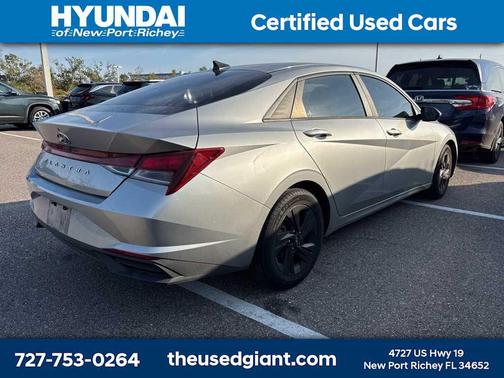 2021 Hyundai ELANTRA SEL