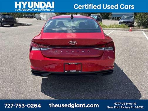 2022 Hyundai ELANTRA SEL