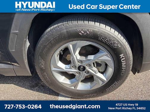 2024 Hyundai TUCSON SE