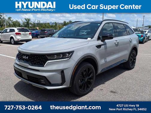 Wolf Gray 2023 Kia Sorento SX