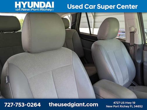Moonstone Silver 2012 Hyundai SANTA FE SE